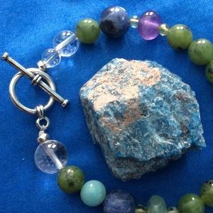Jade, sodalite, amethyst, peridot ⭐️  ❤️HP❤️